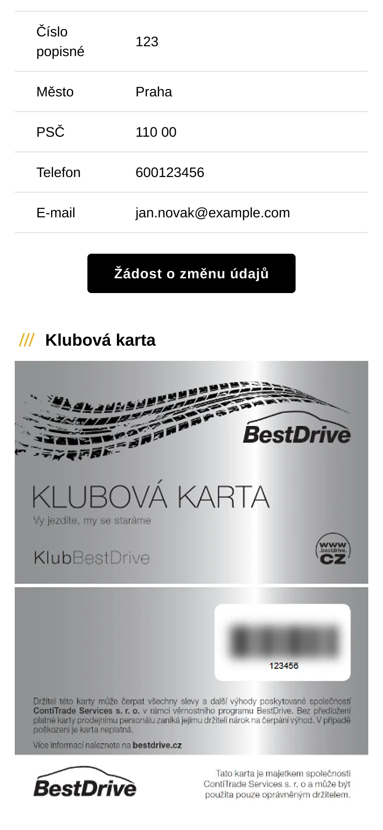 Klubová karta Klubu BestDrive pod kontaktními údaji člena v Klubovně na mobilu, ukázková data.